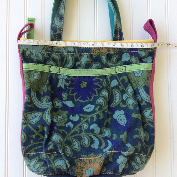 Lucky Brand 🍀 Vegan Boho Bucket Bag. - Picture 4 of 16